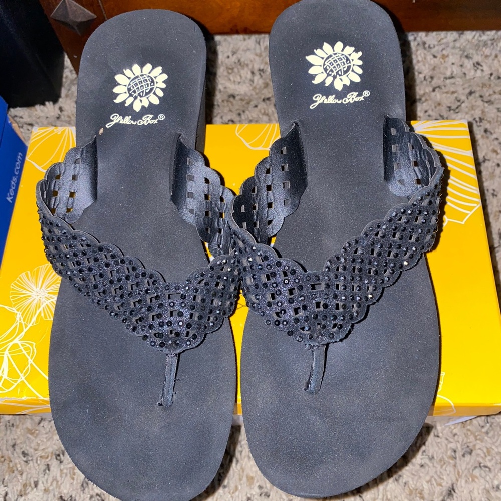 Yellow Box Deloise Black Wedge